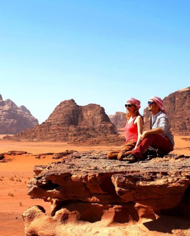 Saleem With Jeep Tour Apartment Wadi Rum Luaran gambar